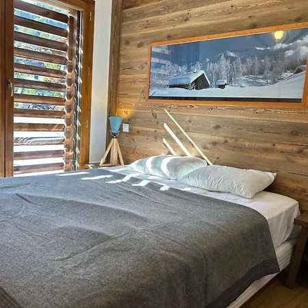 Neuf, Luxueux, Au Coeur Des Gets Avec Terrasse, Parking Securise, Proche Commerces Et Pistes. - Fr-1-623-116 Apartment