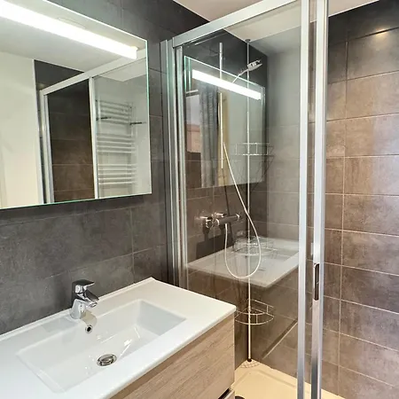 Neuf, Luxueux, Au Coeur Des Gets Avec Terrasse, Parking Securise, Proche Commerces Et Pistes. - Fr-1-623-116 Les Gets